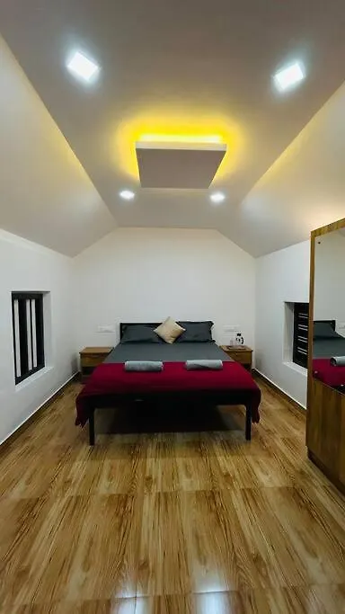 וילה וואיאנאד Aadhya Homestay 4Bhk הודו