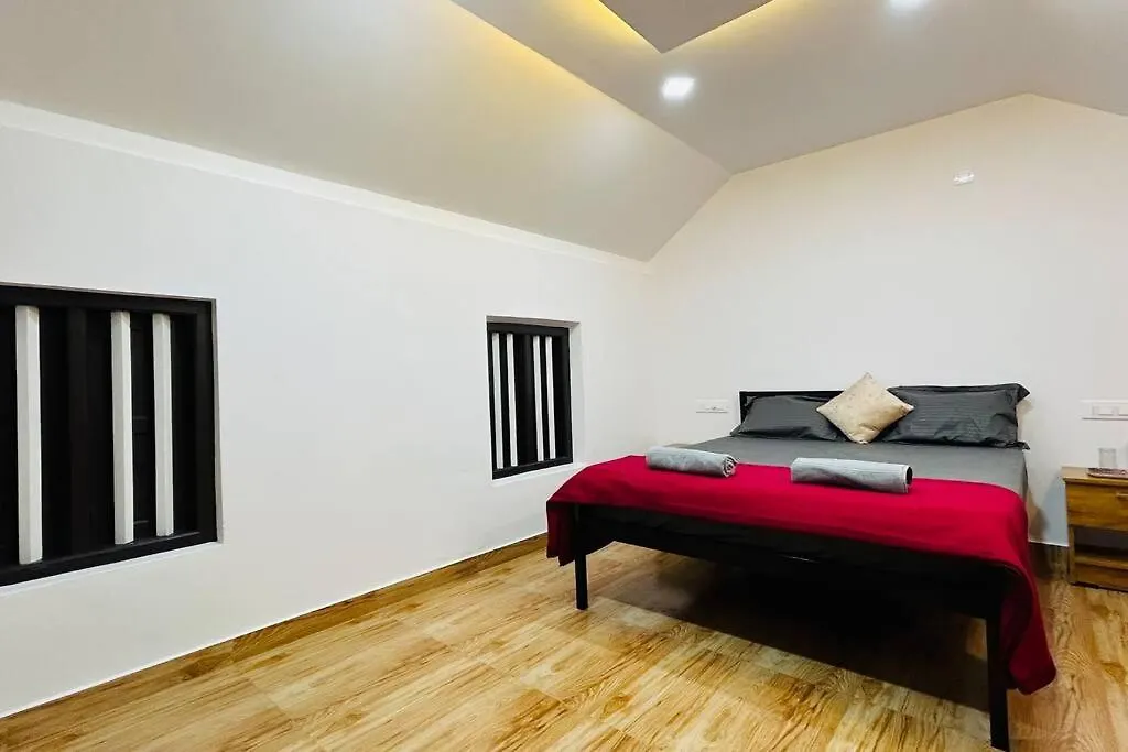 ヴィラ Aadhya Homestay 4Bhk ワイナード